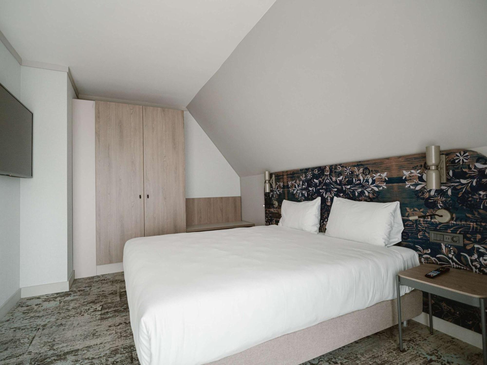 Mercure Arsenal Hotel 4*